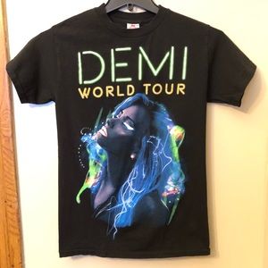 Demi Lovato T-shirt